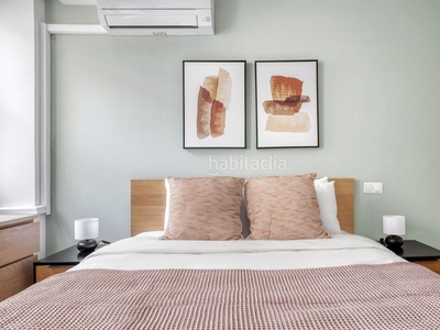 Alquiler piso en calle de la princesa 3 descubre lo mejor , con este apartamento de un dormitorio en Argüelles con vistas a la ciudad desde . es muy fácil llegar y empezar a vivir en este contemporáneo apartamento amueblado de blueground con su cocina totalmente equipada en Madrid