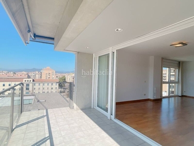 Alquiler piso gran piso de 4 habitaciones en casernes en Girona