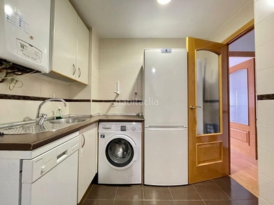 Alquiler piso Zarzaquemada - piso de 3 habitaciones. baño completo. luminoso.amueblado. - 950€ en Leganés