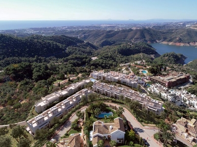 Apartamento almazara hills, modernos apartamentos en plena naturaleza junto a marbella en Istán