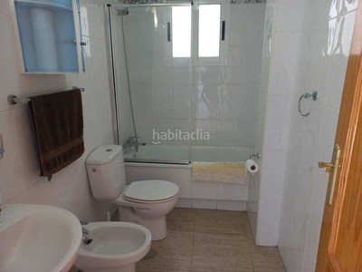 Apartamento con 2 habitaciones amueblado con ascensor y aire acondicionado en Alcázares (Los)