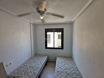 Apartamento con 2 habitaciones amueblado en Alcázares (Los)