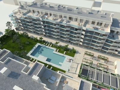 Apartamento con 2 habitaciones con ascensor, parking y aire acondicionado en Mijas