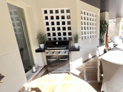 Apartamento espacioso departamento 2 dormitorios, en nueva andalucía, , costa del sol. en Marbella