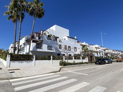 Ático atico duplex excepcional en san pedro playa con vistas panorámicas al mar en Marbella