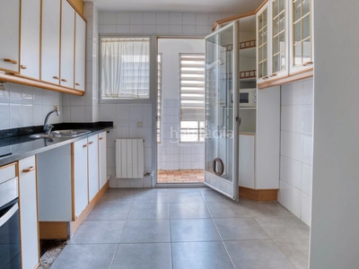 Ático en rambla de la generalitat ático con 4 habitaciones con calefacción en Sant Feliu de Guíxols