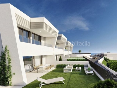 Casa adosada con 3 habitaciones con parking y aire acondicionado en Mijas