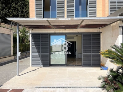 Casa con 4 habitaciones con parking, piscina, calefacción, aire acondicionado y vistas al mar en Sant Vicenç de Montalt