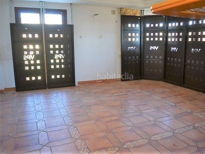 Chalet venta de villa en la zona de elviria, . 6 dormitorios, terrazas, piscina y garaje. en Marbella