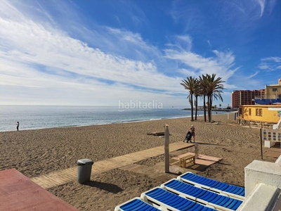 Piso con 2 habitaciones amueblado con ascensor, parking y aire acondicionado en Benalmádena