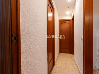 Piso con 3 habitaciones con ascensor en Centre Castelldefels