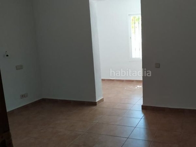 Piso con 4 habitaciones con piscina, calefacción y aire acondicionado en Marbella