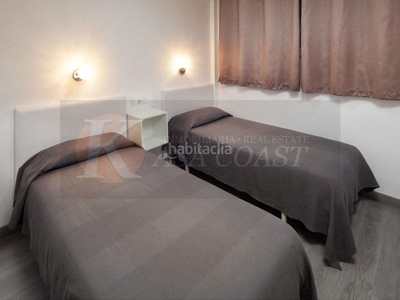Piso de 1 dormitorio en venta en 1ª línea de playa de carvajal, . en Fuengirola