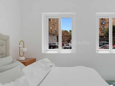 Piso en calle ayala 94 piso con 2 habitaciones con calefacción y aire acondicionado en Málaga