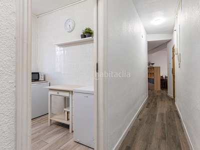 Piso en calle málaga 4 piso con 4 habitaciones amueblado con aire acondicionado en Murcia