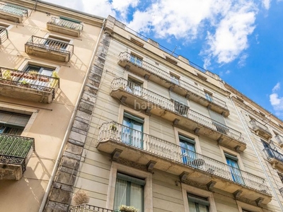 Piso en carrer argenteria 18 viure de luxe al mig del barri vell en Girona