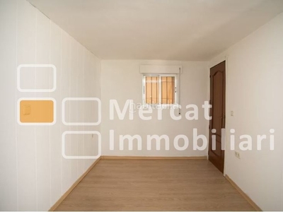 Piso en venta en sant andreu - sagrera, 3 dormitorios. en Barcelona