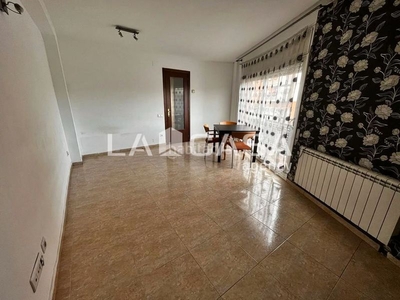 Piso fantástico chalet adosado con garaje en carrer frança, . oportunidad única en la
zona en Canovelles