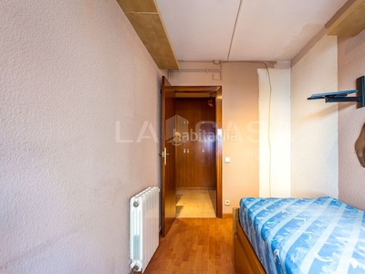 Piso hermoso piso con dos balcones en Pubilla Cases Hospitalet de Llobregat (L´)