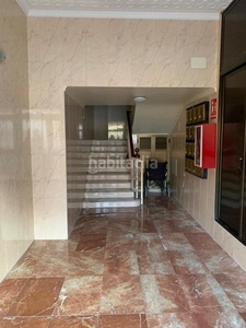 Piso se vende piso de 3 habitaciones en El Palo, en Málaga