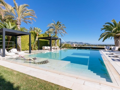 Casa / villa de 650m² en venta en Terramar, Barcelona