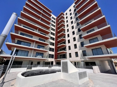 Piso en venta en Casco Urbano de 3 habitaciones con terraza y piscina