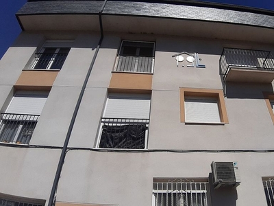 Venta de dúplex en calle Sestil de 2 habitaciones con piscina y balcón