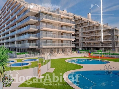 Venta de piso en Zona Centro de 2 habitaciones con terraza y piscina