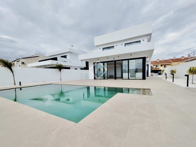 Villa de 275 m² en venta en Playa San Juan, Alicante