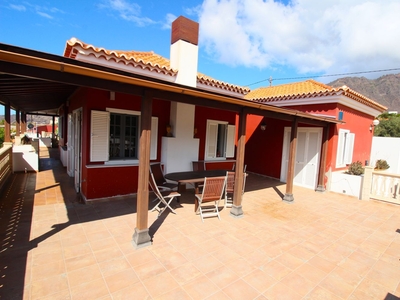 Venta de casa con piscina y terraza en Los Llanos de Aridane