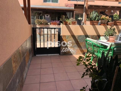 Casa adosada en venta en Tuineje - Gran Tarajal