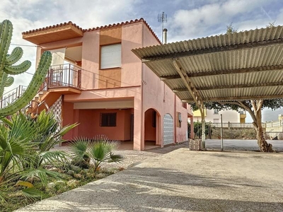 Casa con terreno en Almazora/Almassora