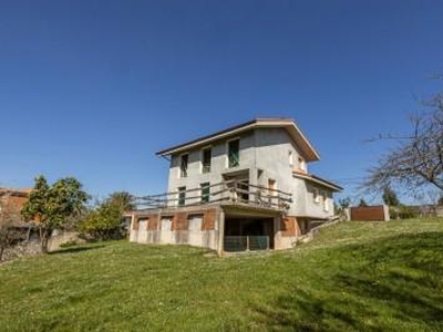 Casa en La Llomba,, Llanera