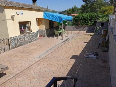 Chalet en Abrera