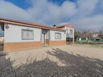 Chalet en Cúllar Vega