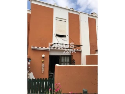 Casa adosada en venta en Calle Las Tejinas en El Médano por 283.000 €