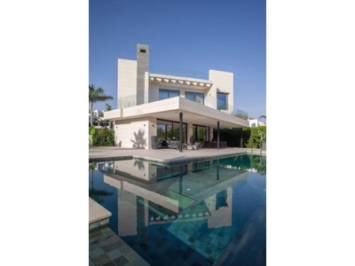 Venta Casa unifamiliar en Calle Urbanizacion Nva Andalucia Aloha Marbella. Buen estado con terraza 840 m²