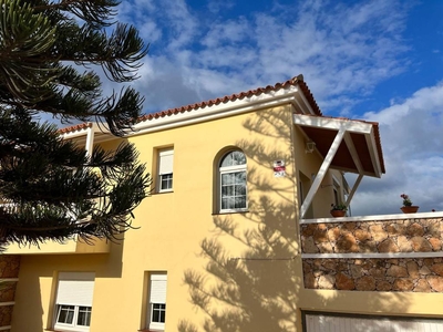 Venta Casa unifamiliar en Doctor Mariano Barbacid Puerto del Rosario. Con terraza 162 m²