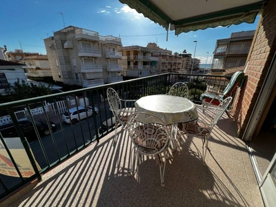 Venta Piso Santa Pola. Piso de tres habitaciones Segunda planta con terraza