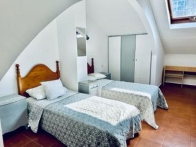 Alquiler de ático en Crucero - Pinilla de 1 habitación con muebles y calefacción