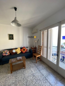 Alquiler de piso en Centre - Sitges de 2 habitaciones con terraza y aire acondicionado