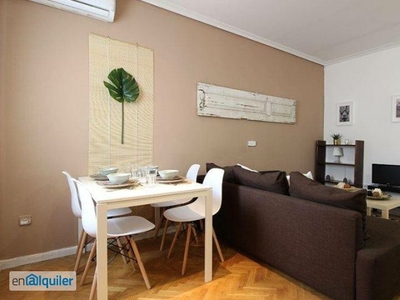 Elegante apartamento de 2 dormitorios en alquiler en Salamanca