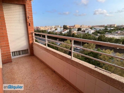 Piso en alquiler en Alacant de 105 m2