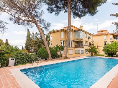 Piso en alquiler en Alberca de 2 habitaciones con terraza y piscina