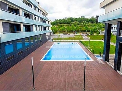 Piso en alquiler en Parroquias de Oviedo de 1 habitación con terraza y piscina