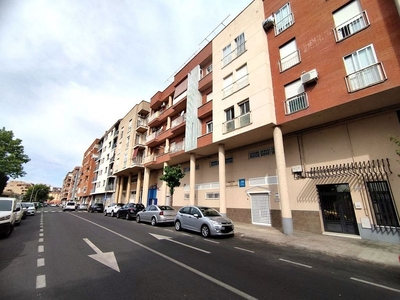 Piso en alquiler en Plasencia de 4 habitaciones con terraza y garaje