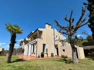 Casa en venta en Can Galvany -Zona Centro- en Vallromanes por 490,000 €