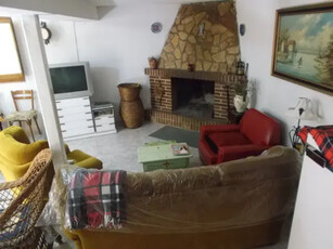 Casa rústica en venta en Calle de Santiago, 7 en Villalbilla de Gumiel por 43,900 €