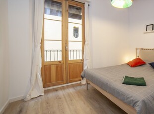 Encantadora habitación en alquiler en apartamento de 2 dormitorios, El Raval