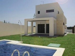 Villa de diseño y piscina privada a 100 mts playa